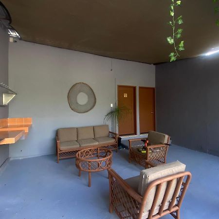 Ariche Valladolid Hotel & Hostal Exterior photo