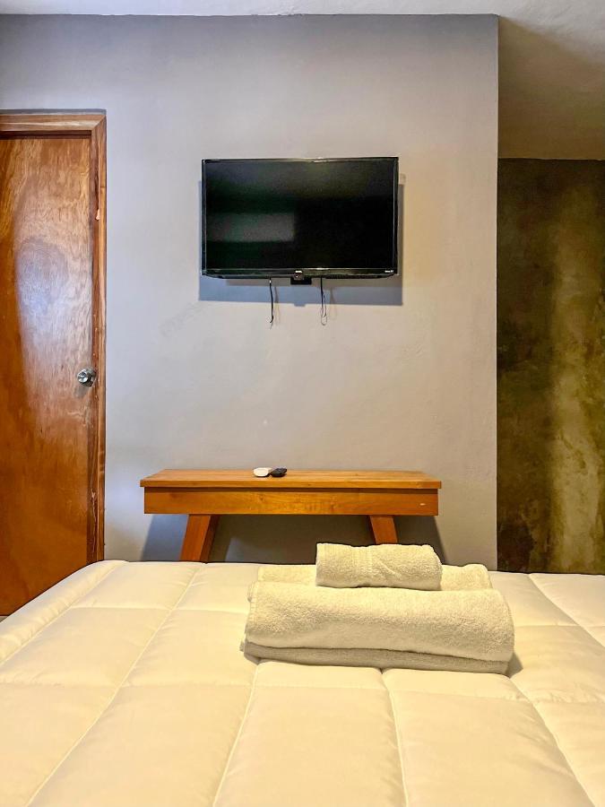 Ariche Valladolid Hotel & Hostal Exterior photo