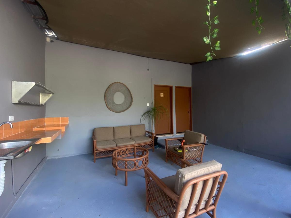 Ariche Valladolid Hotel & Hostal Exterior photo