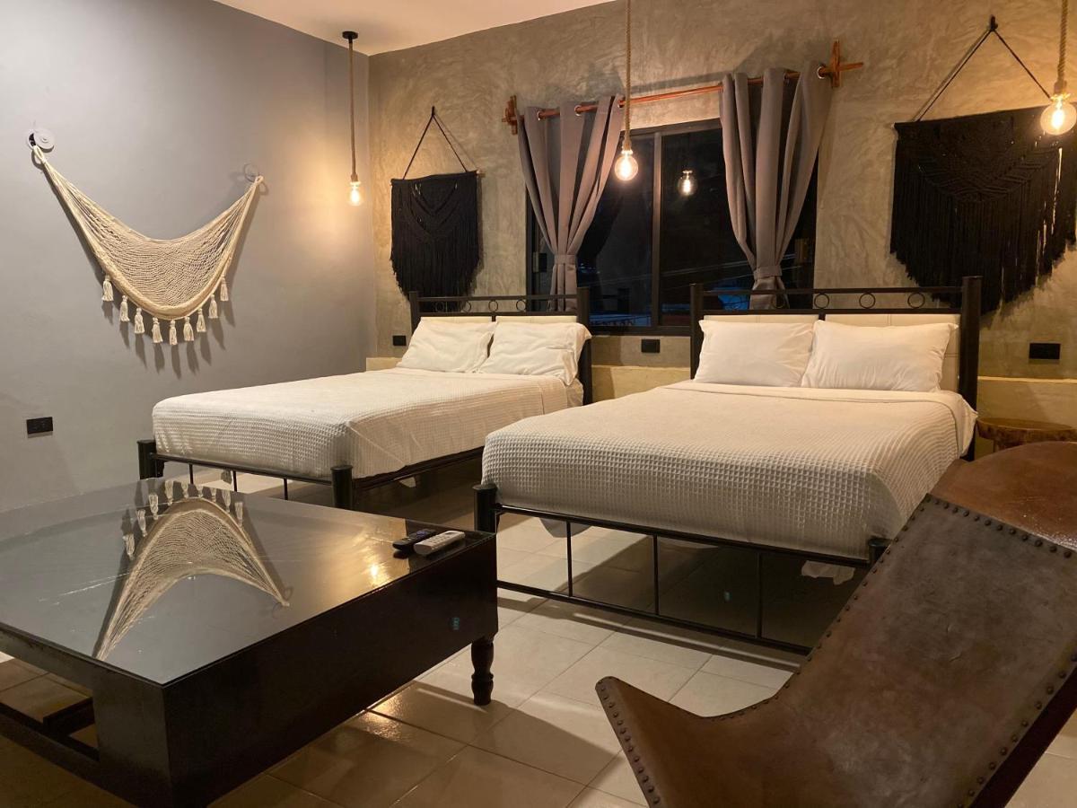 Ariche Valladolid Hotel & Hostal Exterior photo